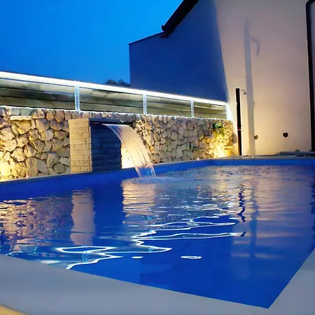 Estate - Discovery Villa *